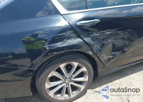 2015 Honda Accord Sport z USA, uszkodzony, nr VIN 1HGCR2F51FA142024